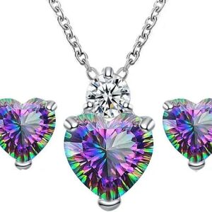 Pretty Earring and Necklace set.